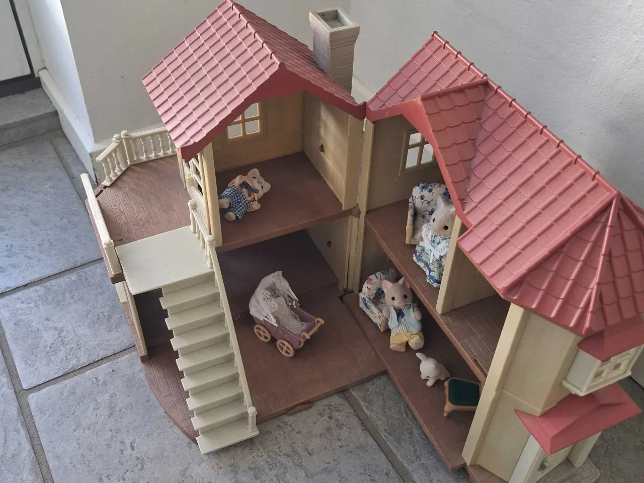 Billede 2 - Sylvanian Families Hotel og nursery