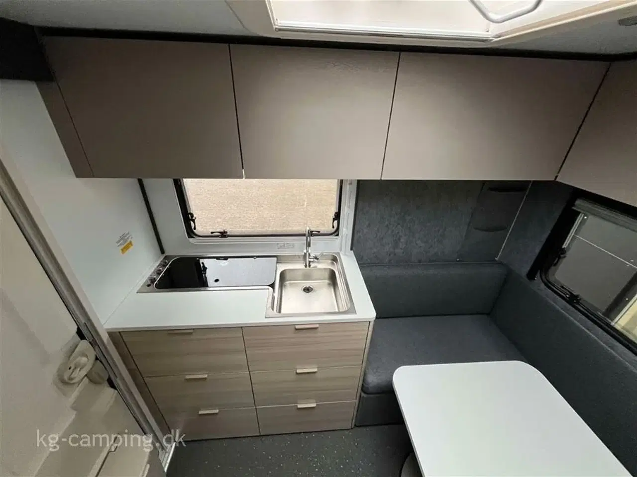 Billede 11 - 2026 - Adria Altea 402 PH Let lækker vogn som forventes på lager igen slut maj ! Obs !! billeder er lånt fra solgt vogn