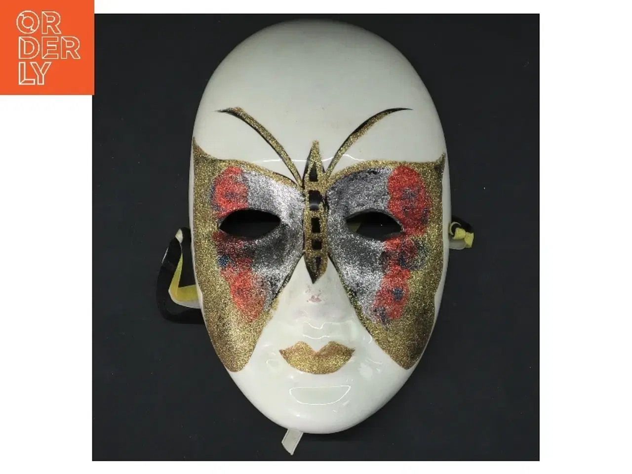 Billede 1 - Porcelænsmaske fra 1980erne (str. 18 cm)