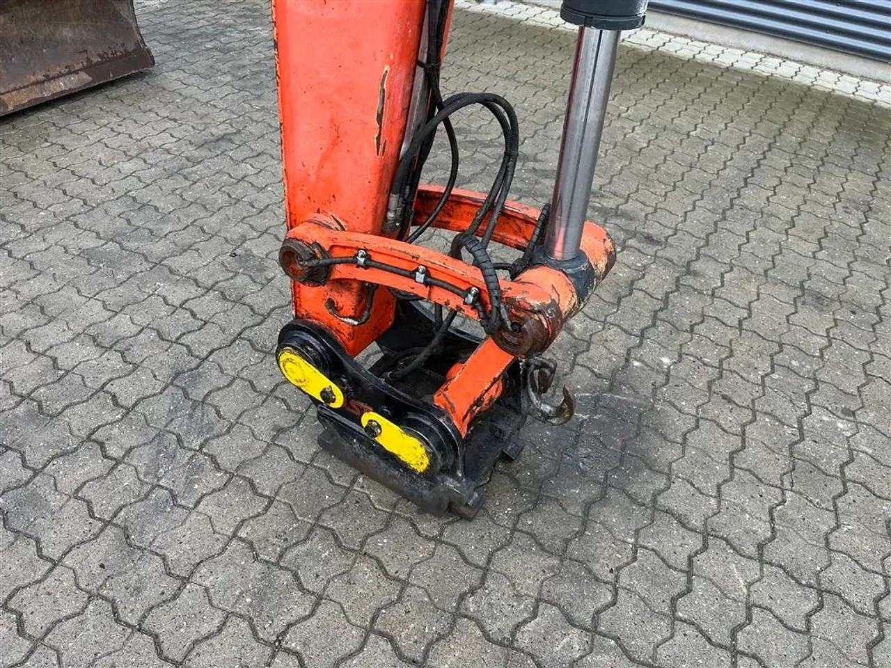 Billede 3 - Kubota KX080-4 hydraulisk hurtigskifte og centralsmørring