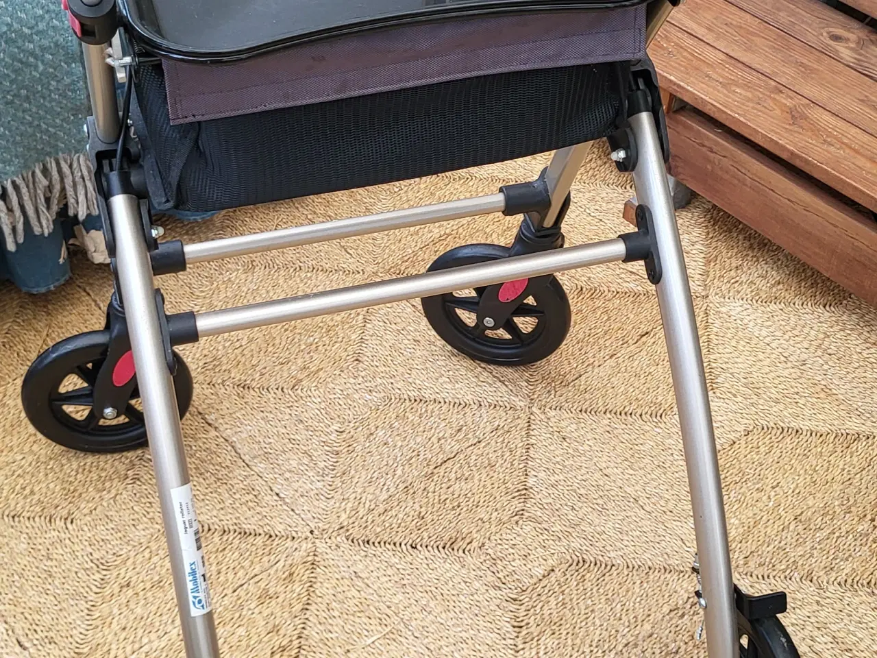 Billede 3 - ROLLATOR - indendørs