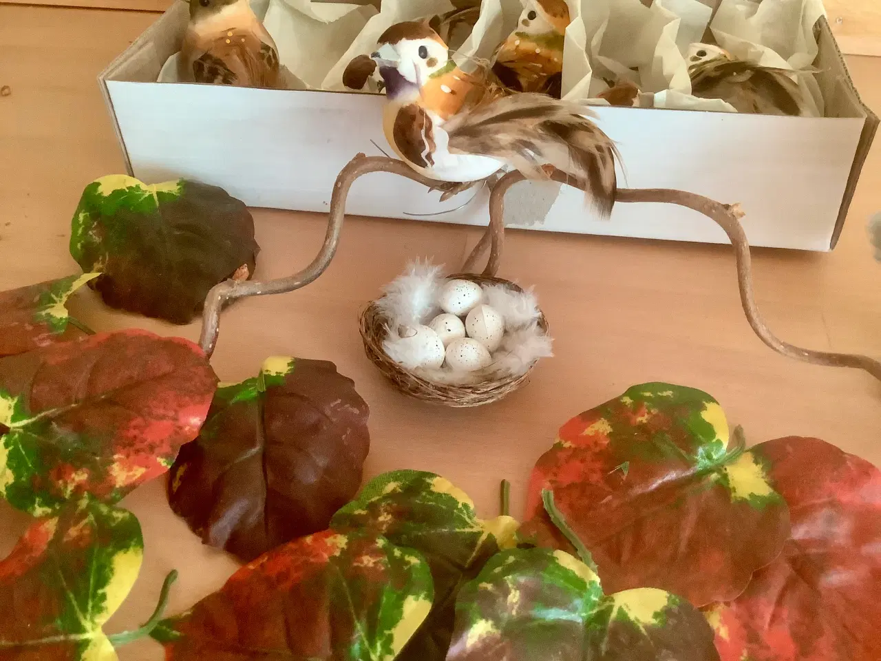Billede 2 - Dekorations materialer - fugle - visne blade 