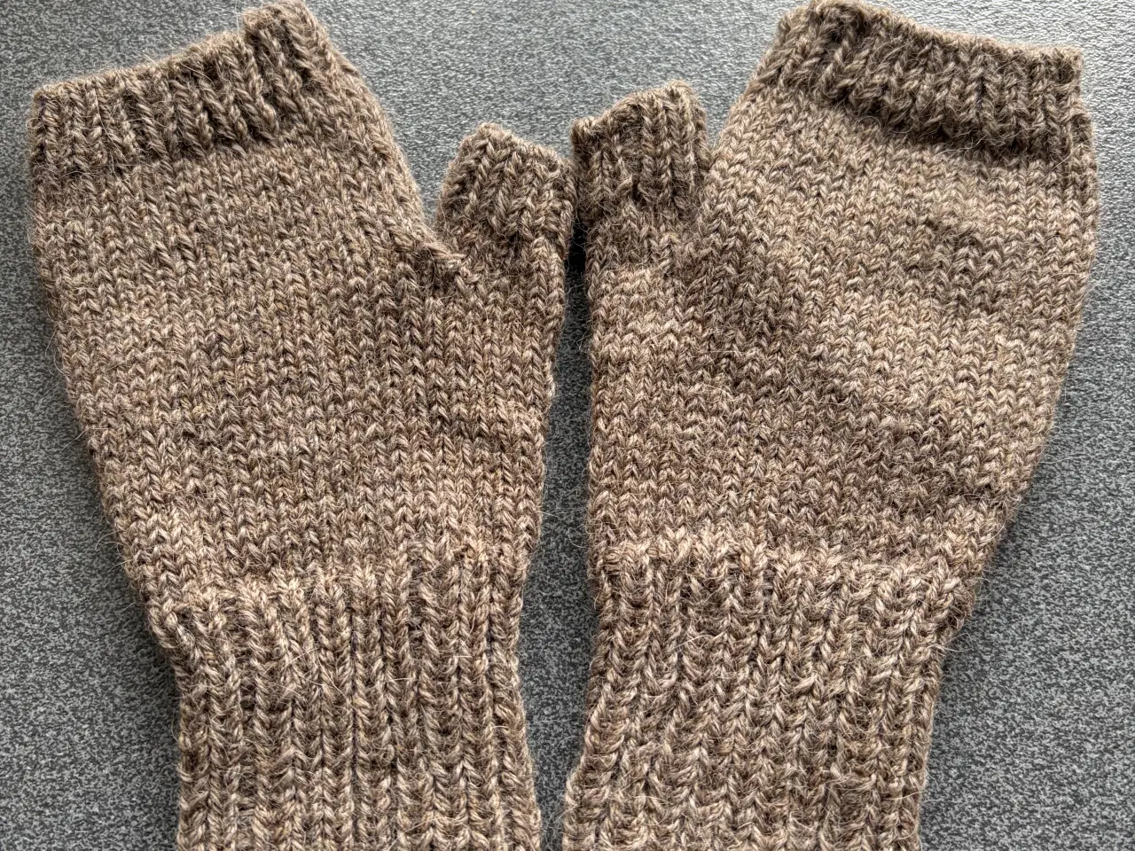 Billede 2 - Fingerløse handsker 