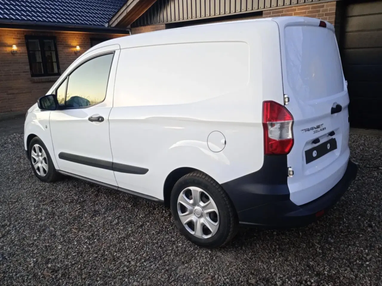 Billede 2 - Ford Transit Courier 1,5 TDCi 75 Trend