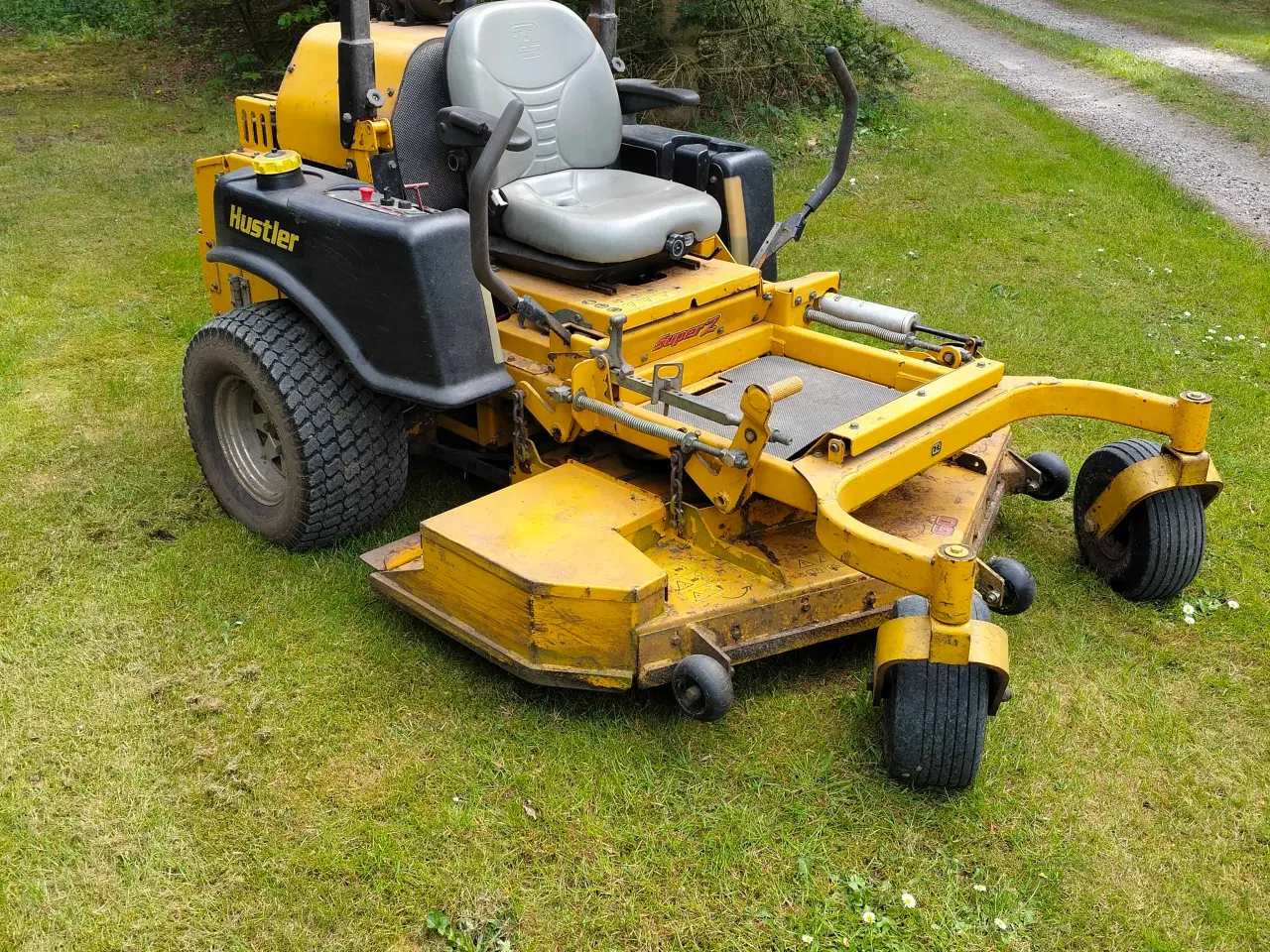 Billede 3 - Plæneklippere  Hustler