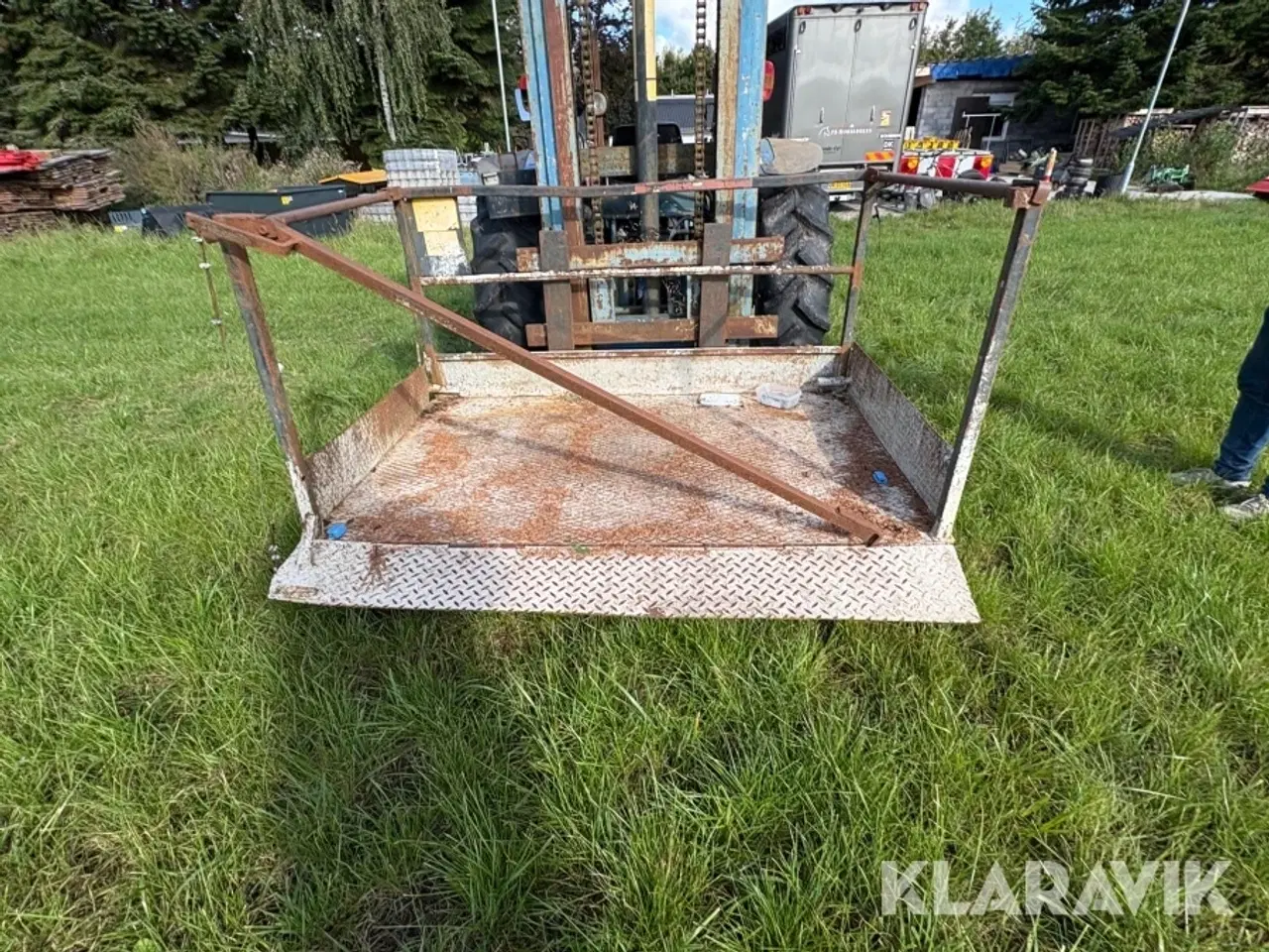 Billede 7 - Traktor New Holland Tn60a med person lift tårn