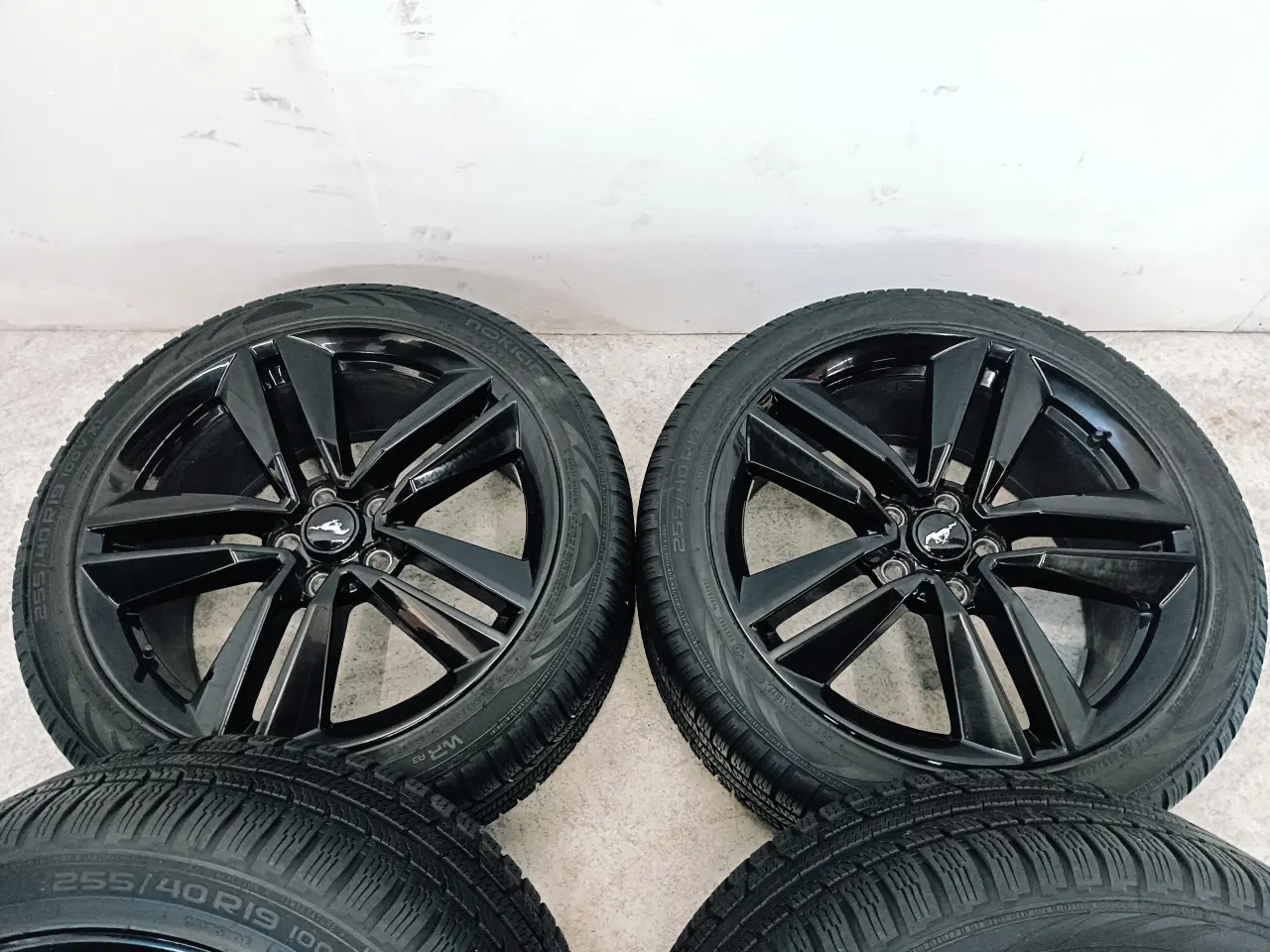 Billede 4 - 5x114,3 19" ET45 nav 70,1ø FORD MUSTANG vintersæt