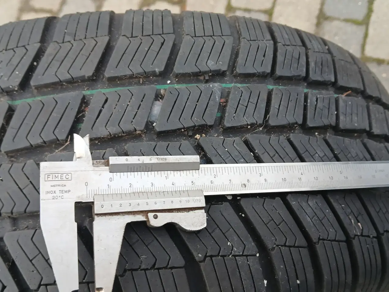 Billede 5 - 4 Barum vinterdæk på flotte Dezent 16" alufælge