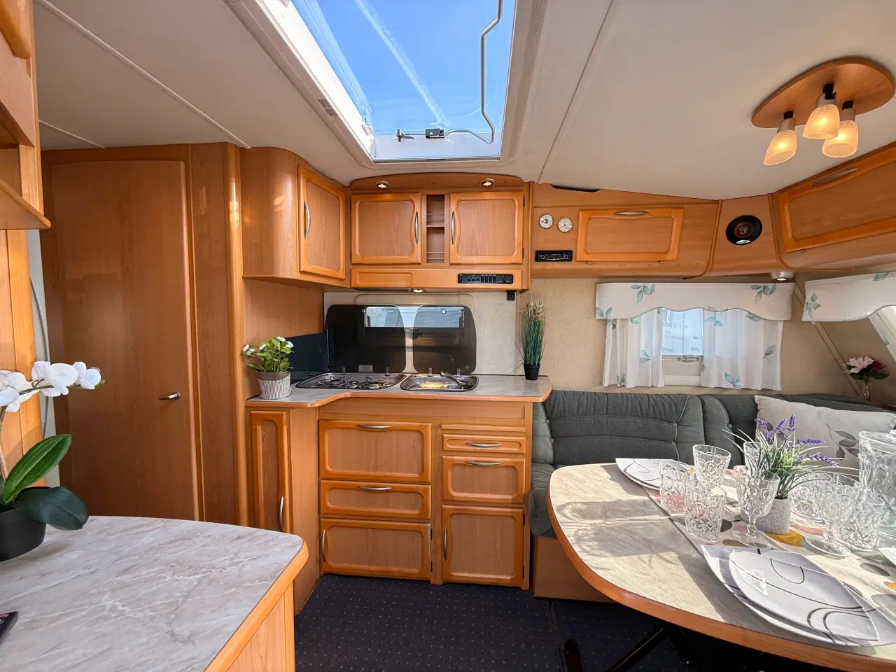 Billede 8 - Kabe Safir GLE / Enduro Mover / Thule Markise