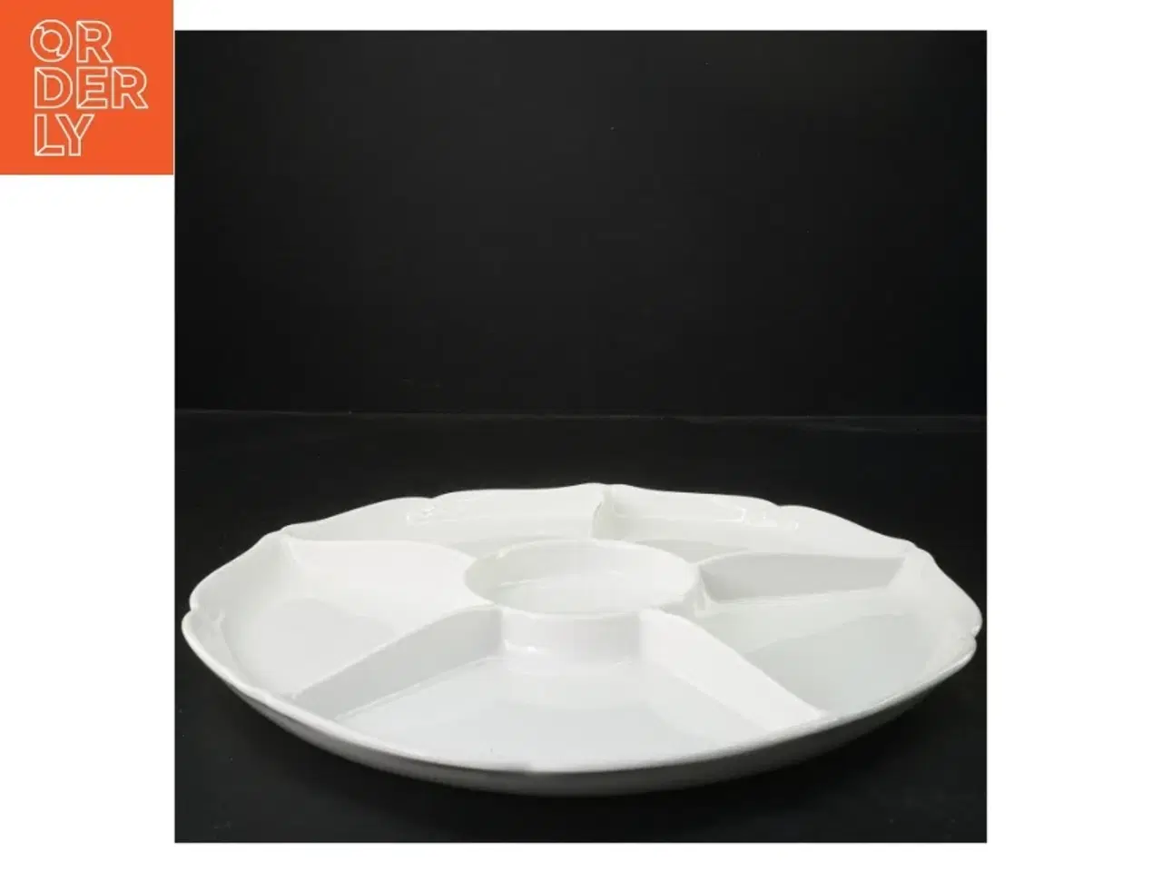 Billede 2 - Hvid serveringsfad med rumopdeling (str. Ø 33 cm)