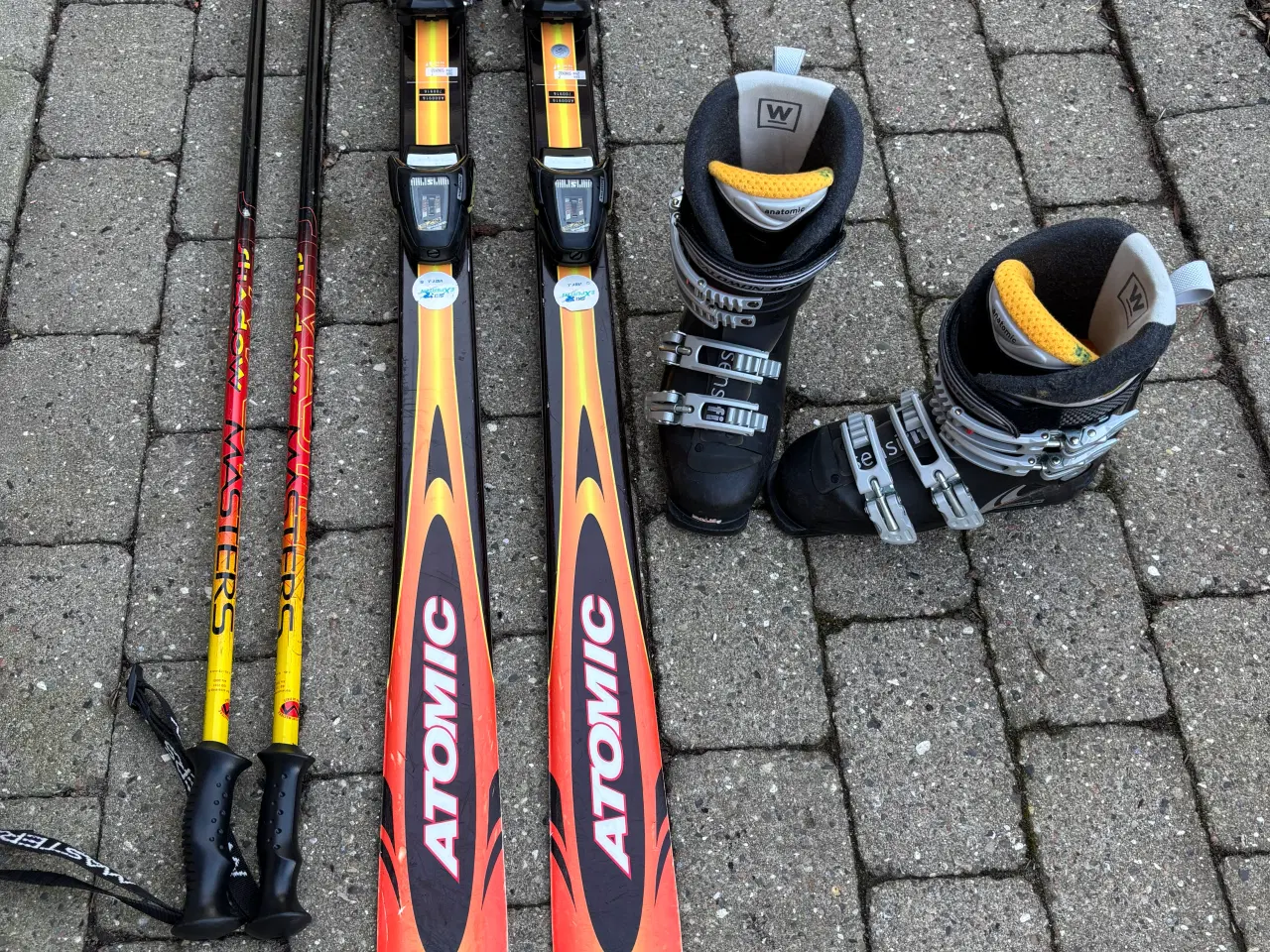 Billede 1 - Ski og skistøvler