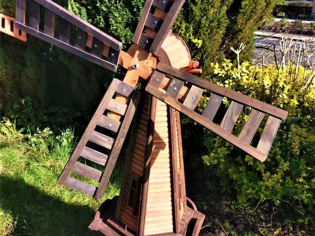 Billede 5 - Havemølle - stor - med solcelle