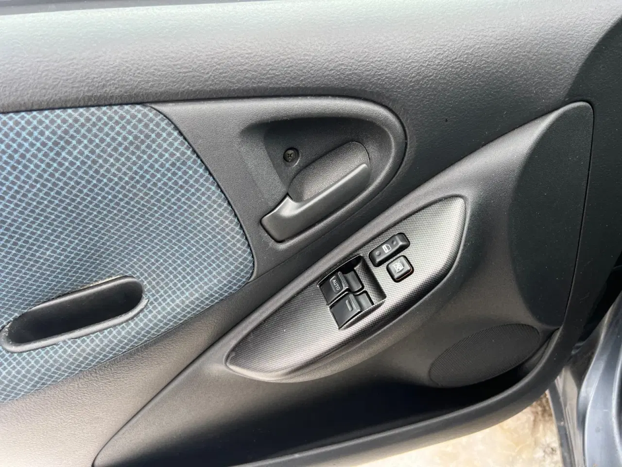 Billede 7 - Toyota Yaris 1,3 Luna