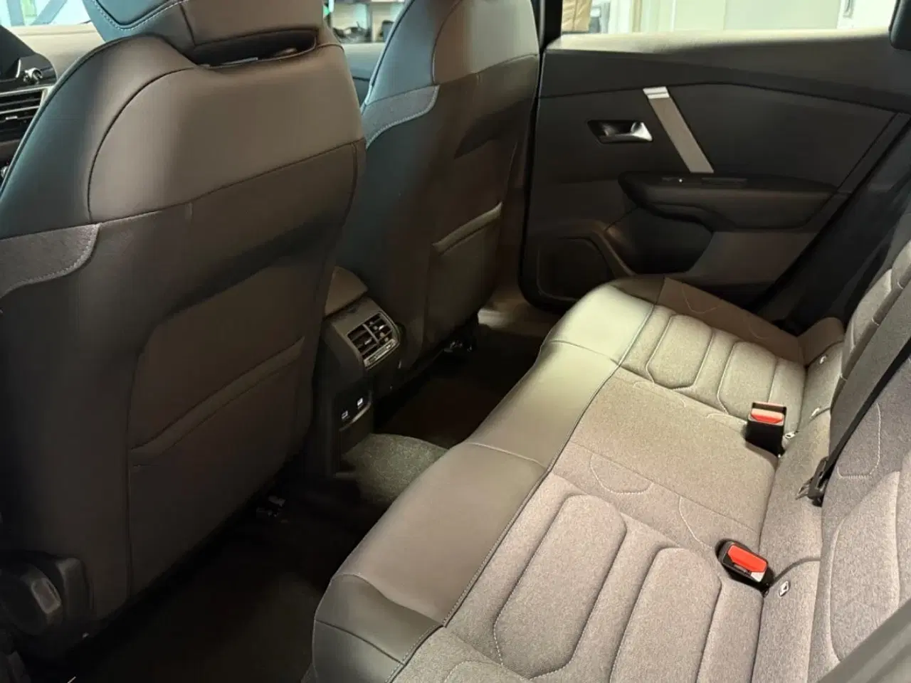 Billede 22 - Citroën ë-C4 50 Plus
