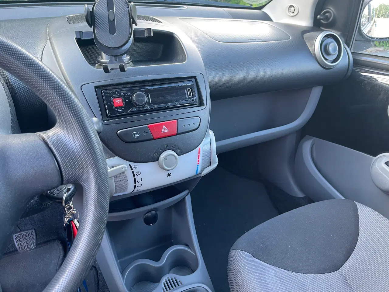 Billede 10 - Toyota Aygo 1,0 5 dørs benzin 