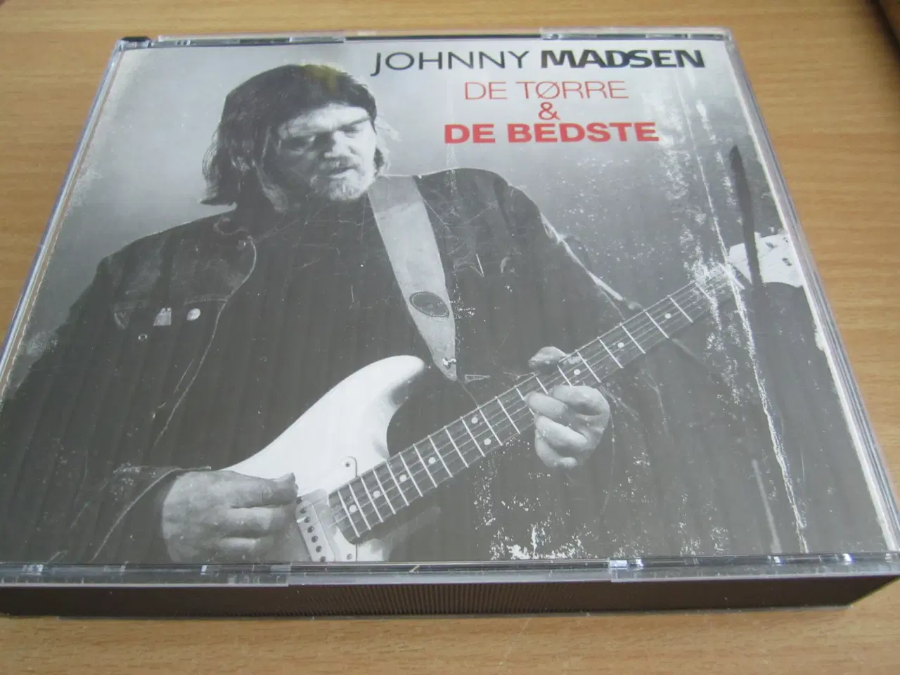 Billede 1 - JOHNNY MADSEN. DE TØRRE & DE BEDSTE.