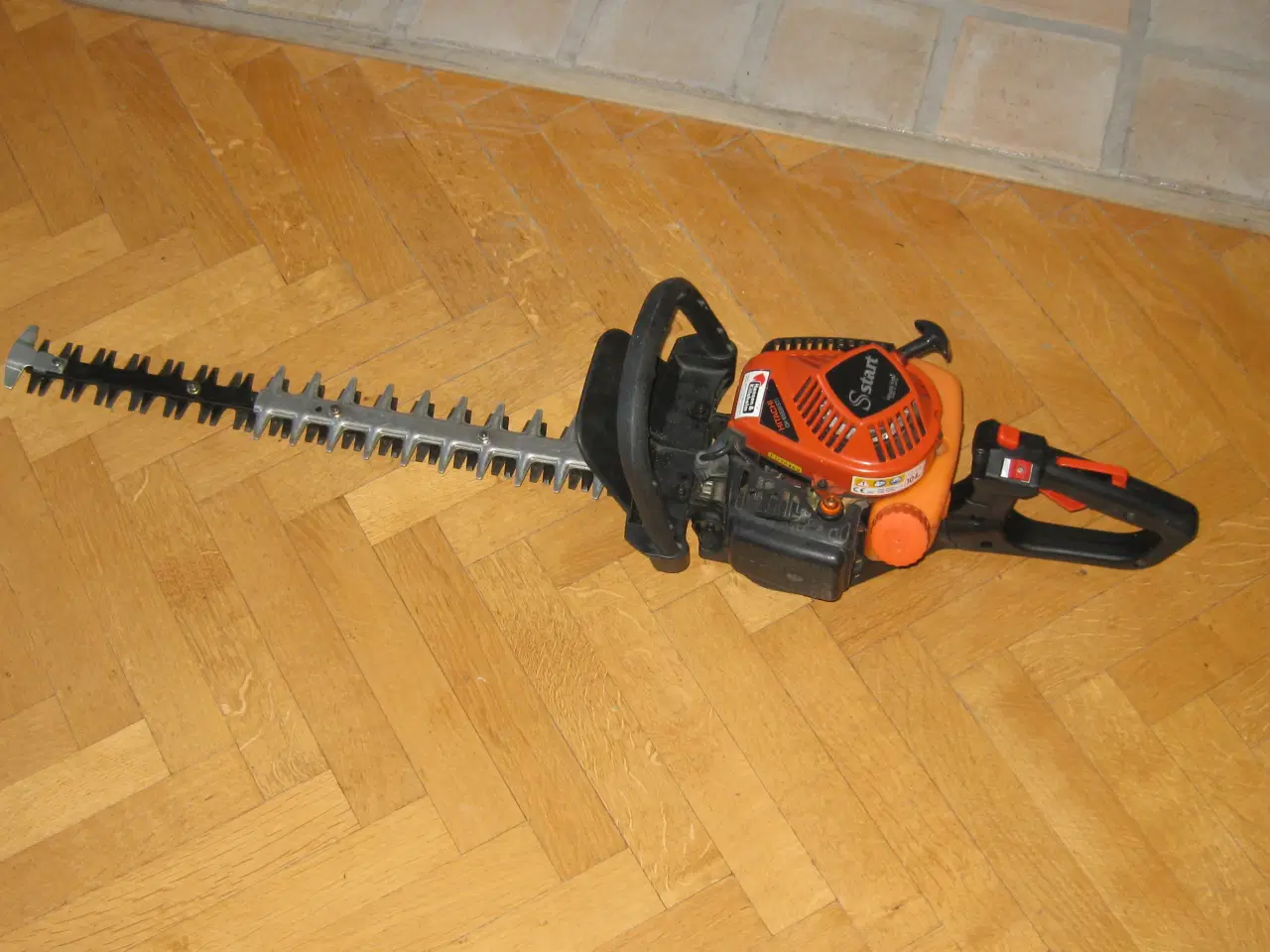 Billede 2 - Hækkeklipper, Hitachi Koki