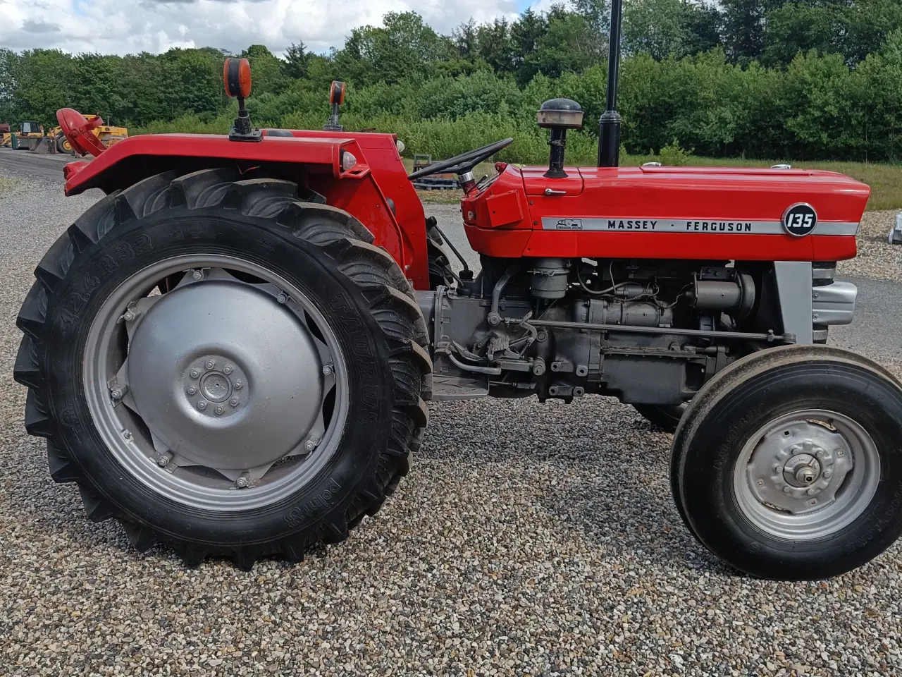 Billede 4 - Massey Ferguson 135    Traktor - 8 gear