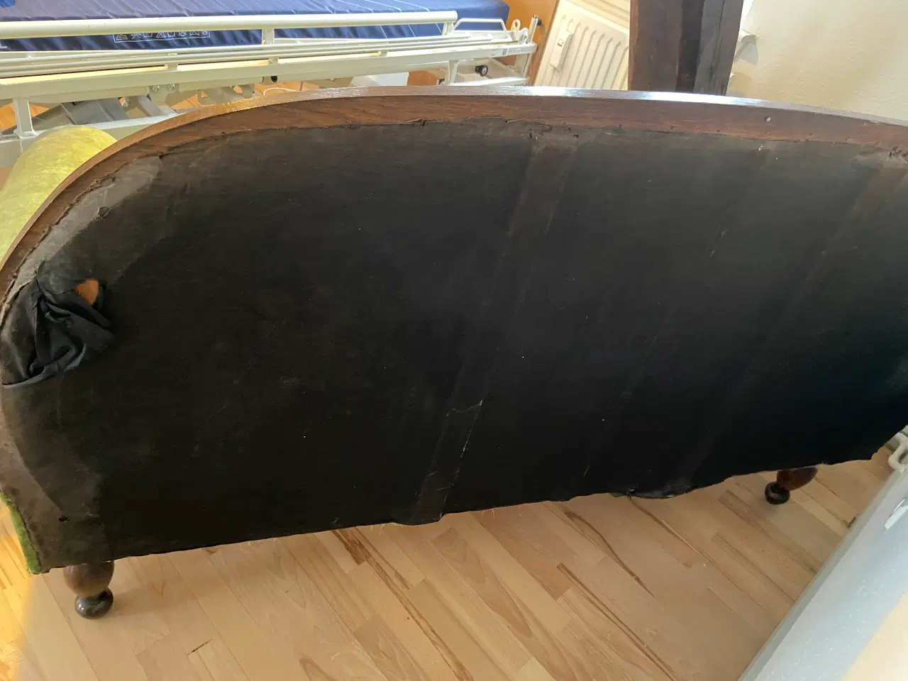 Billede 1 - Pæn ældre sofa