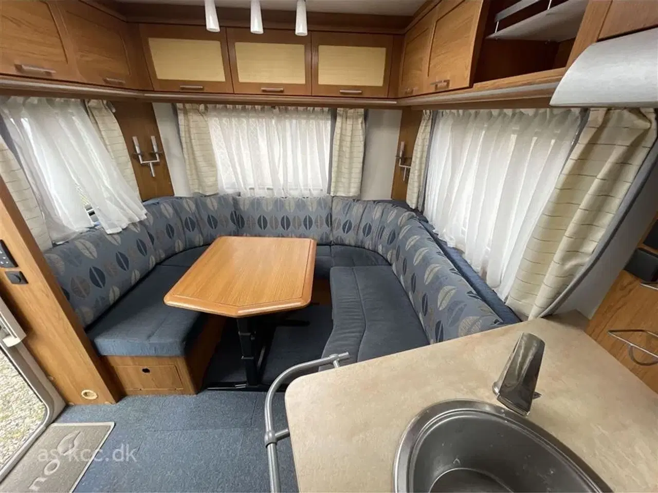 Billede 11 - 2010 - Knaus Azur 580 EU   Knaus Azur årg 2010 4 sovepladser 5 siddepladser, Isabella Commodore 2010.