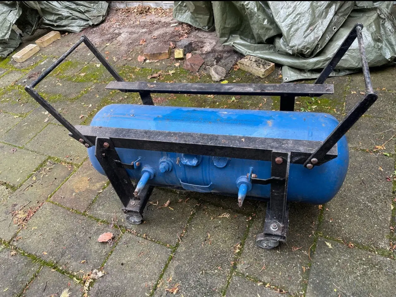 Billede 2 - Svejseudstyr - transport vogn og gas beholder 