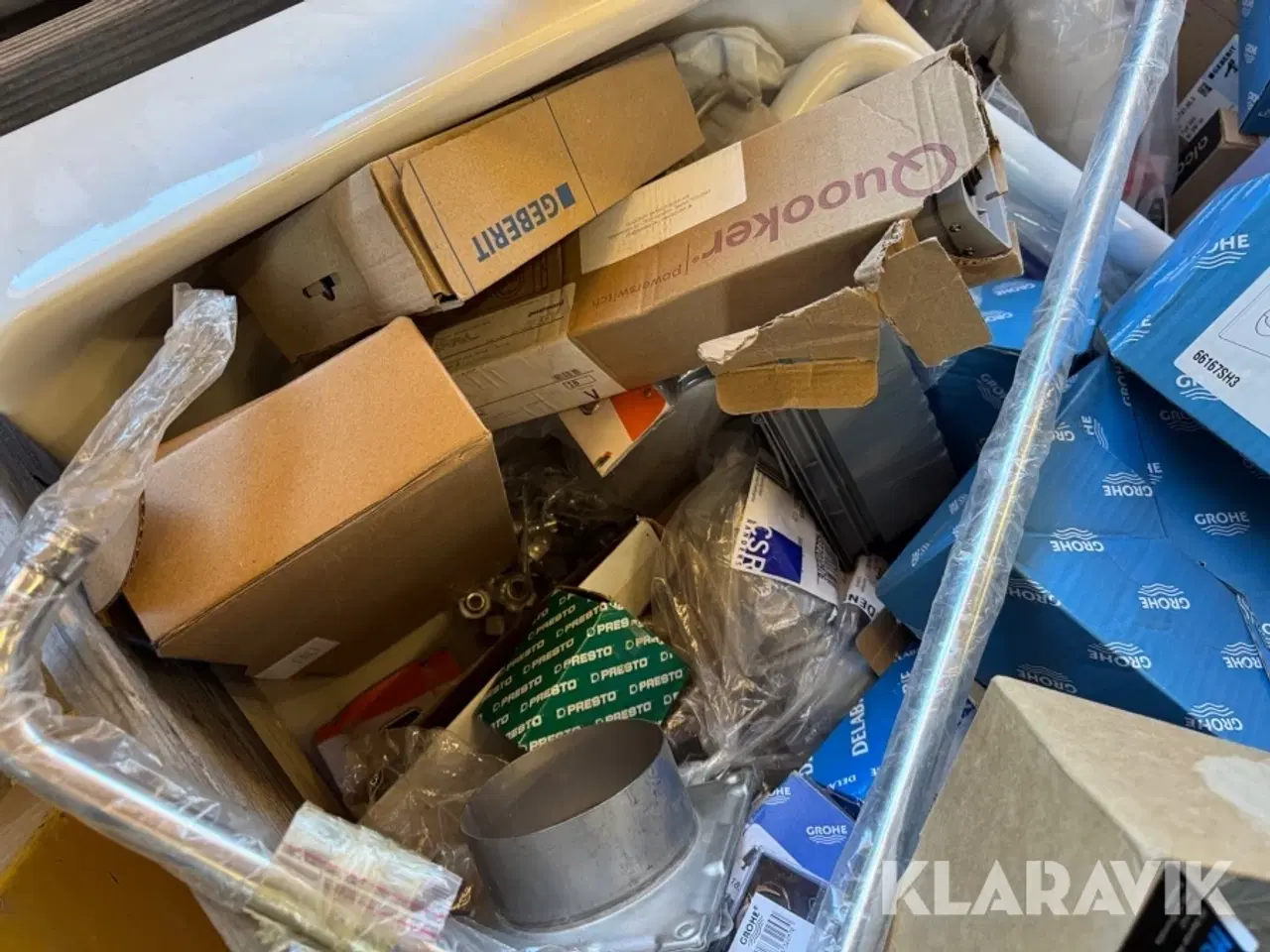 Billede 12 - Inventar til badeværelset LOT