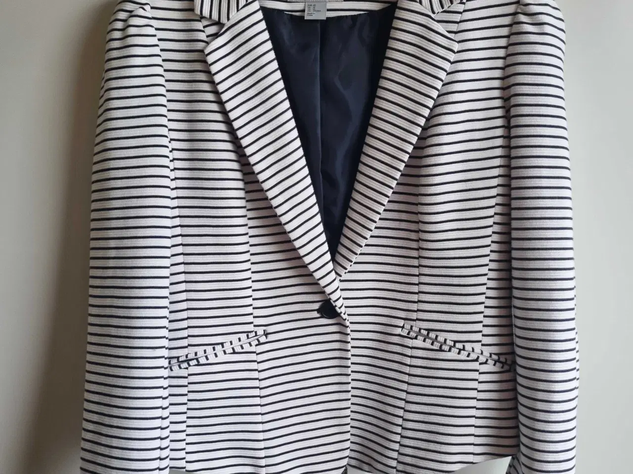 Billede 4 - Smarte korte jakker str M/L