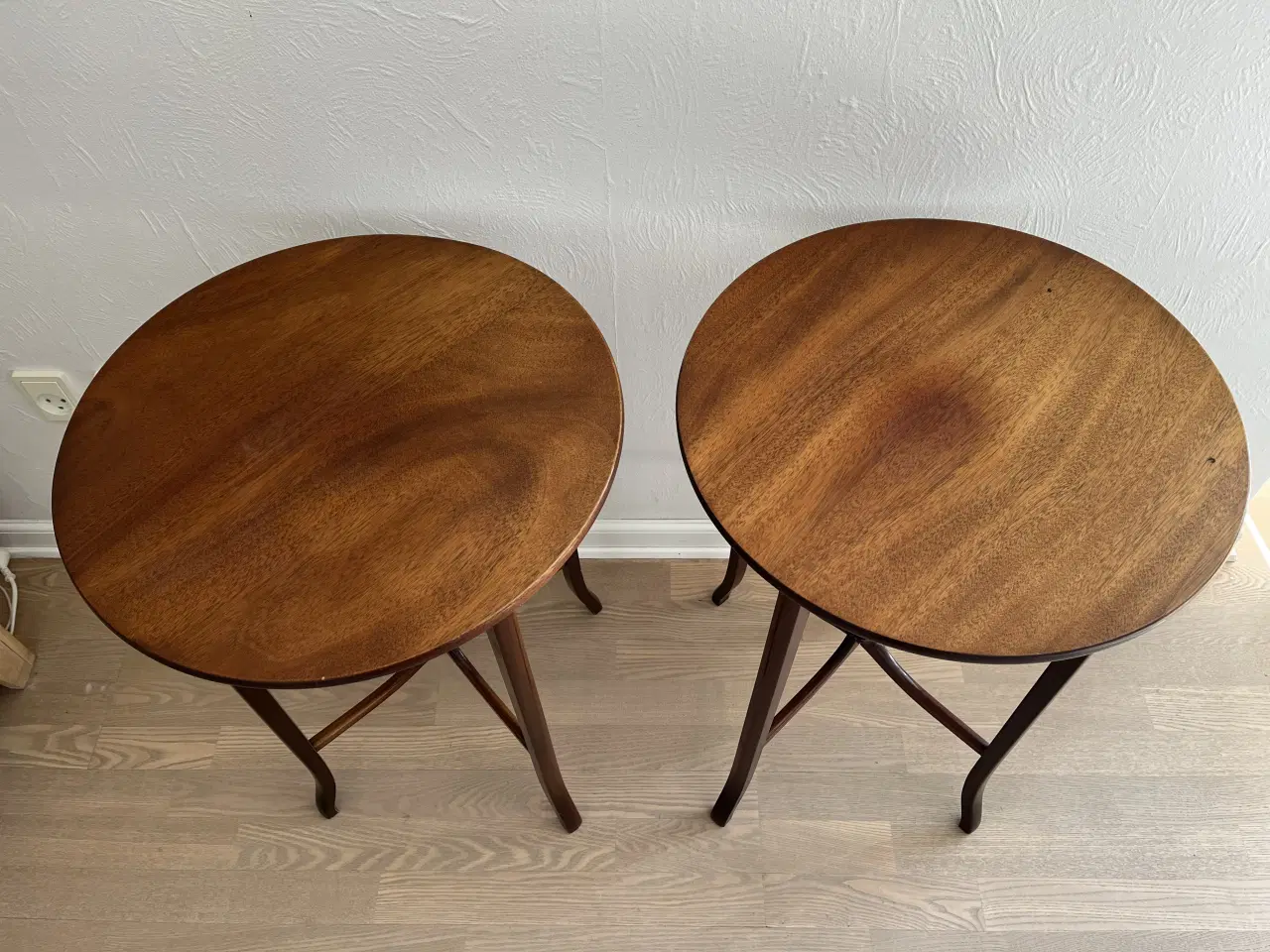 Billede 3 - 2 mahogni sideborde / lampeborde