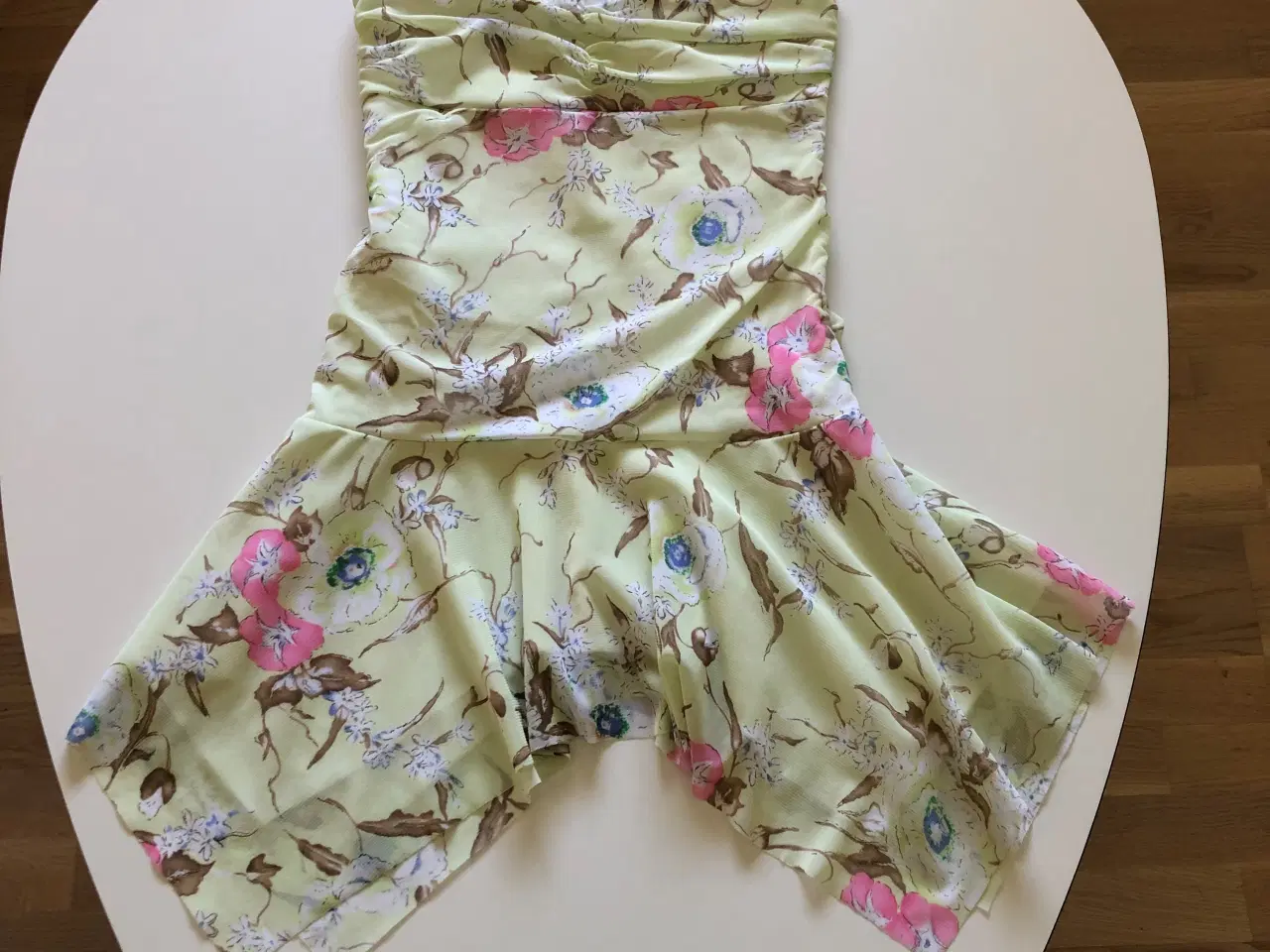 Billede 2 - Sommerkjole - Str. 36 / Small