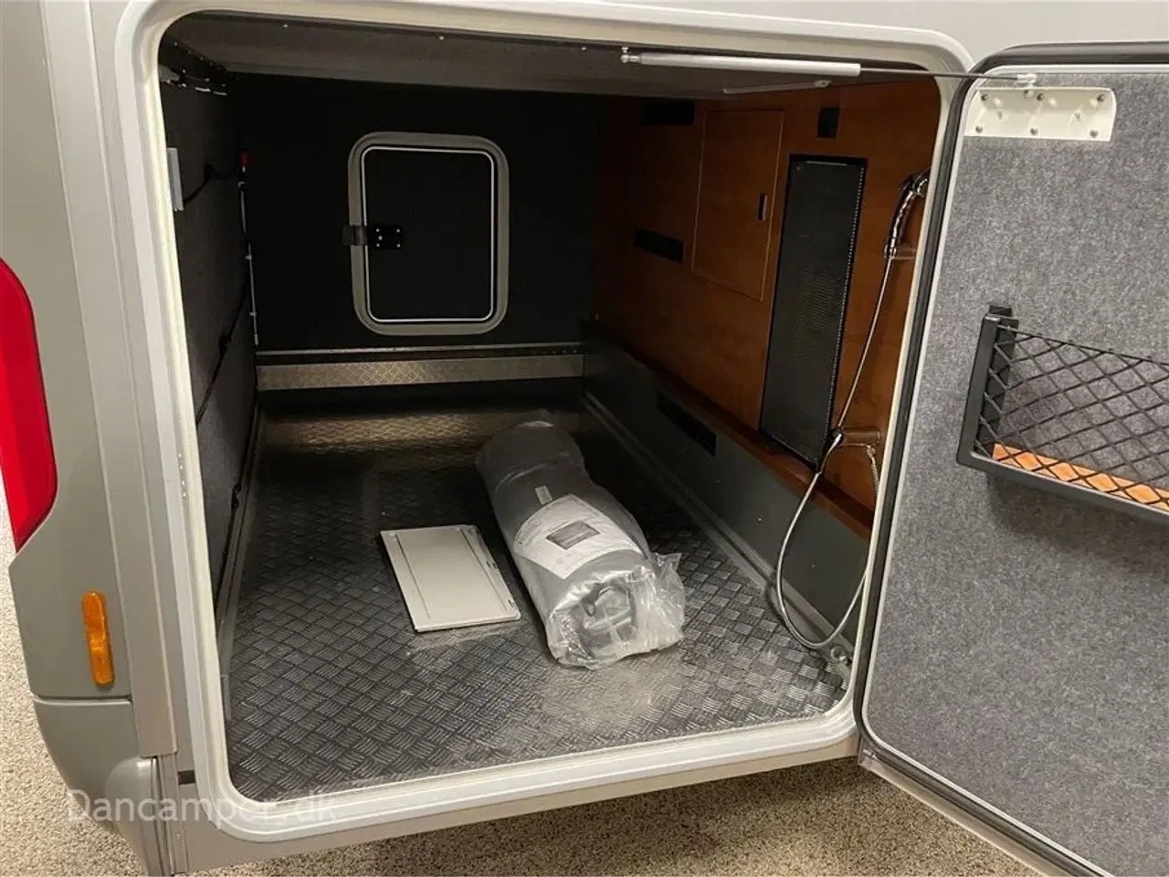 Billede 11 - 2017 - Carthago chic c line II   RESERVERET -Luxus autocamper med næsten alt i udstyr, kun kørt 39.500 km  - Kommissionsalg