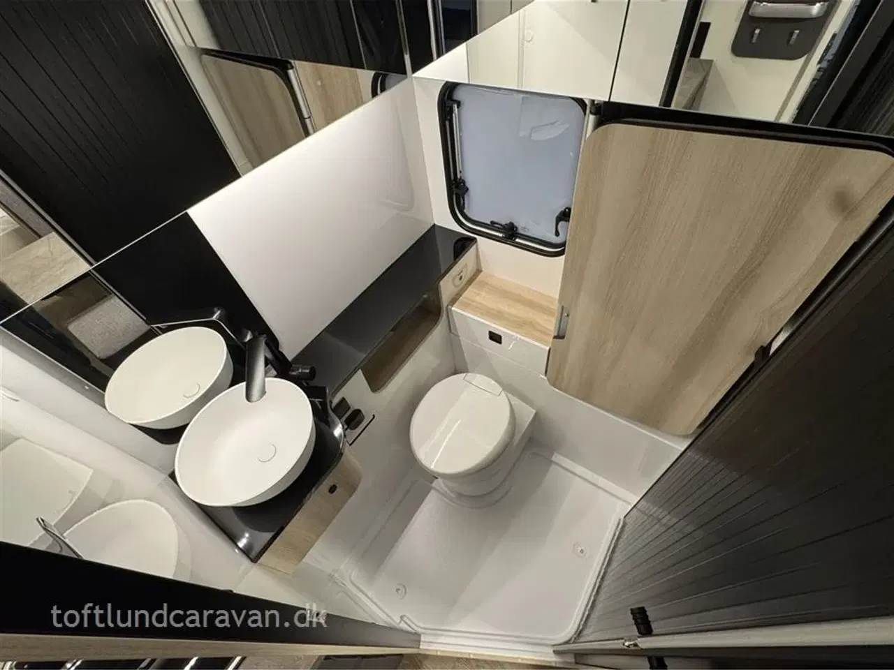 Billede 9 - 2026 - Hobby De Luxe 460 SFf   NY 2026 DK-LINE. m/QUEENS SENG og masser af udstyr inkl. i prisen. NU PÅ LAGER. *TILBUD*