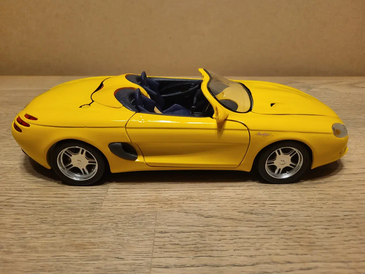 Billede 2 - Modelbil, Ford Mustang Mach lll - 1994, skala 1/18