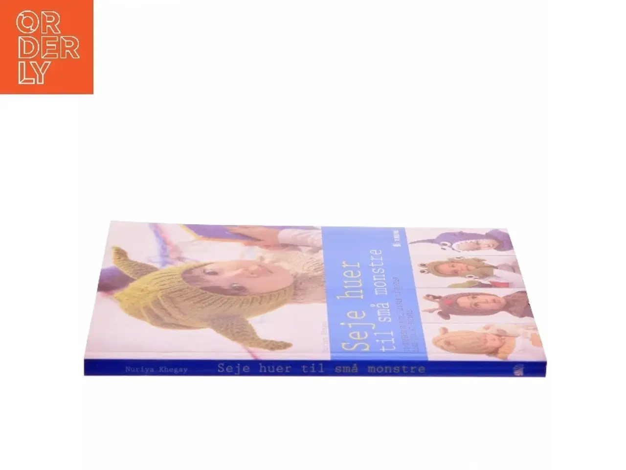 Billede 2 - Seje huer til små monstre : 20 supersøde, strikkede huer, luffer og sokker af Nuriya Khegay (Bog)