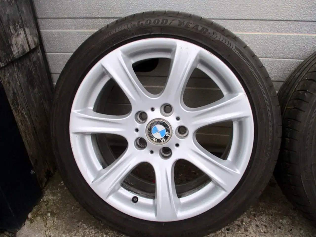 Billede 2 - 17" BMW 5X120 ET34 225/45/17" Goodyear sommerdæk