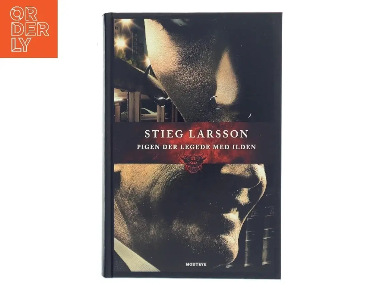 Billede 1 - Pigen der legede med ilden. 2 af Stieg Larsson (Bog)