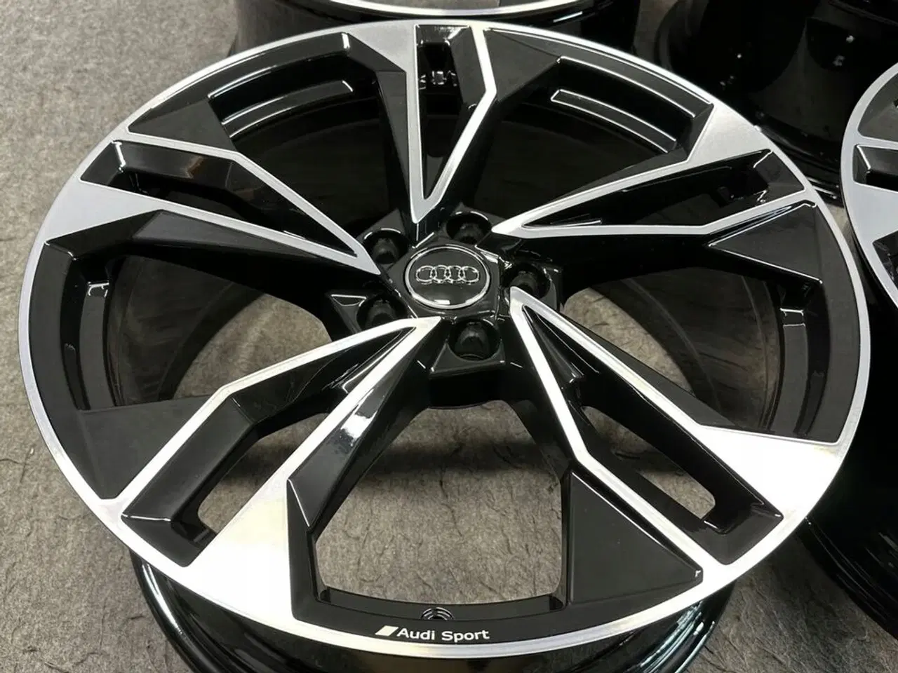 Billede 3 -  AUDI A4 A5 B9 8W 8W0 20 9.0" x 20" 5x112 ET 34