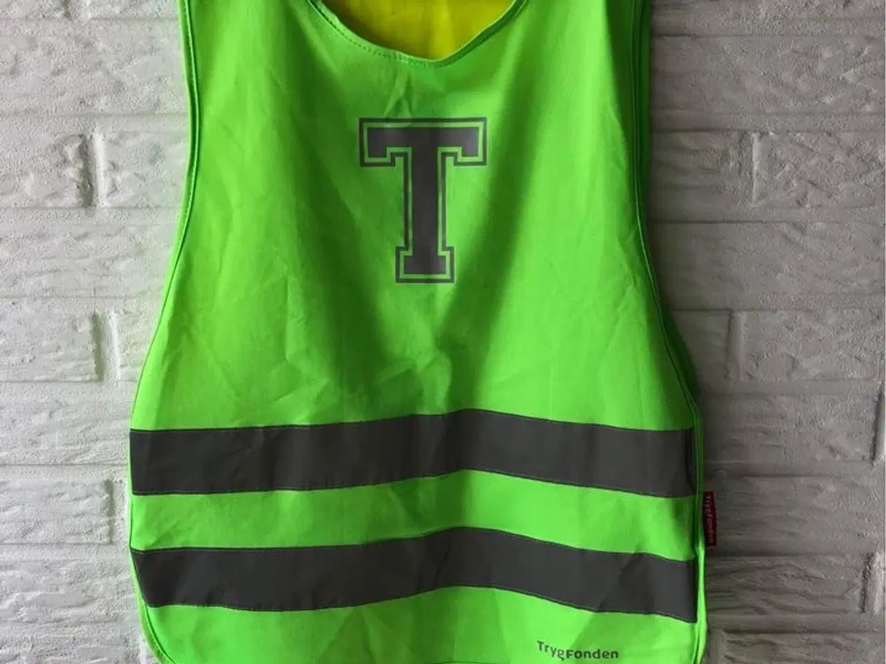 Billede 1 - Refleksvest bortgives