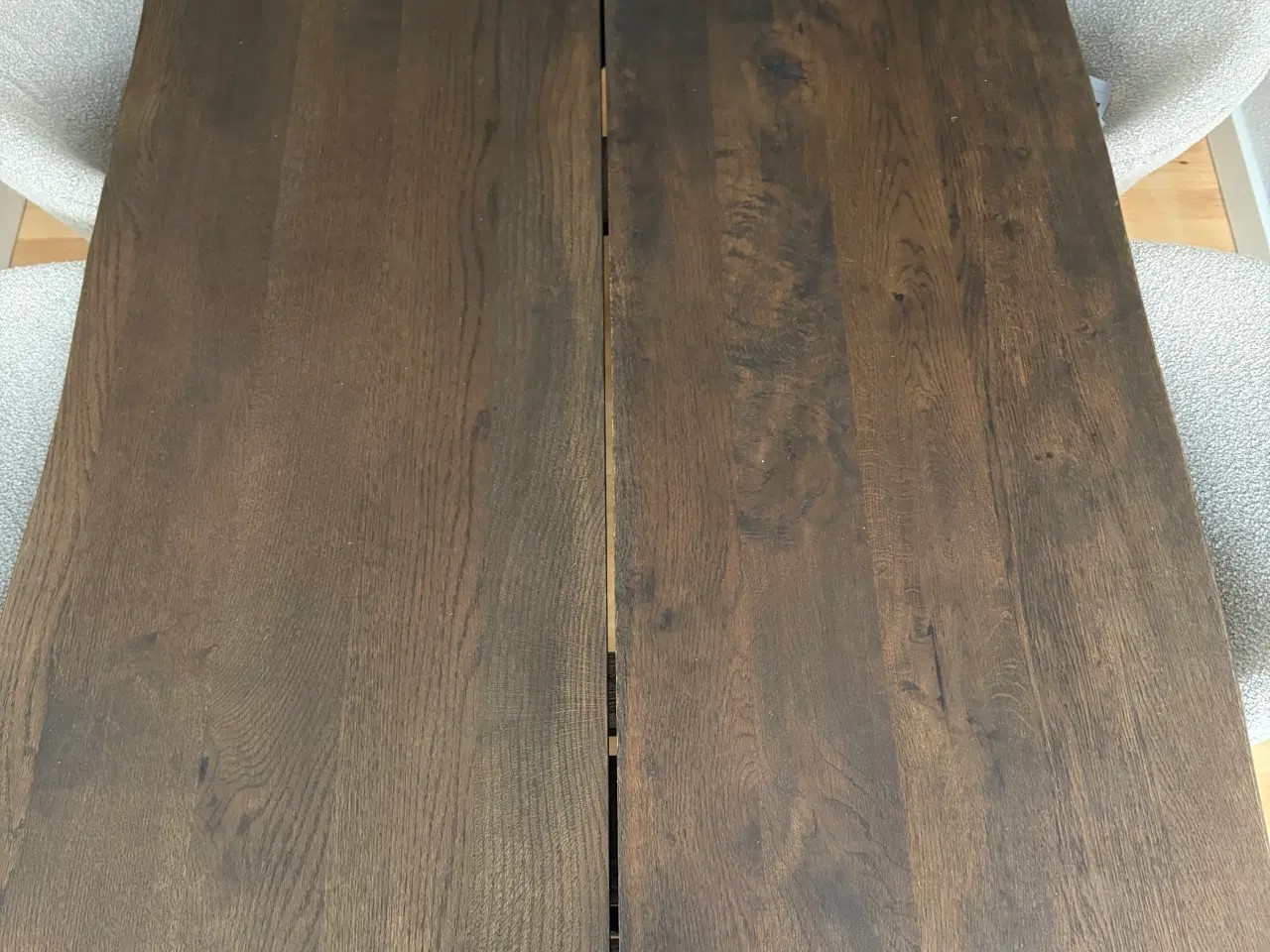 Billede 2 - Spisebord i mørkt træ