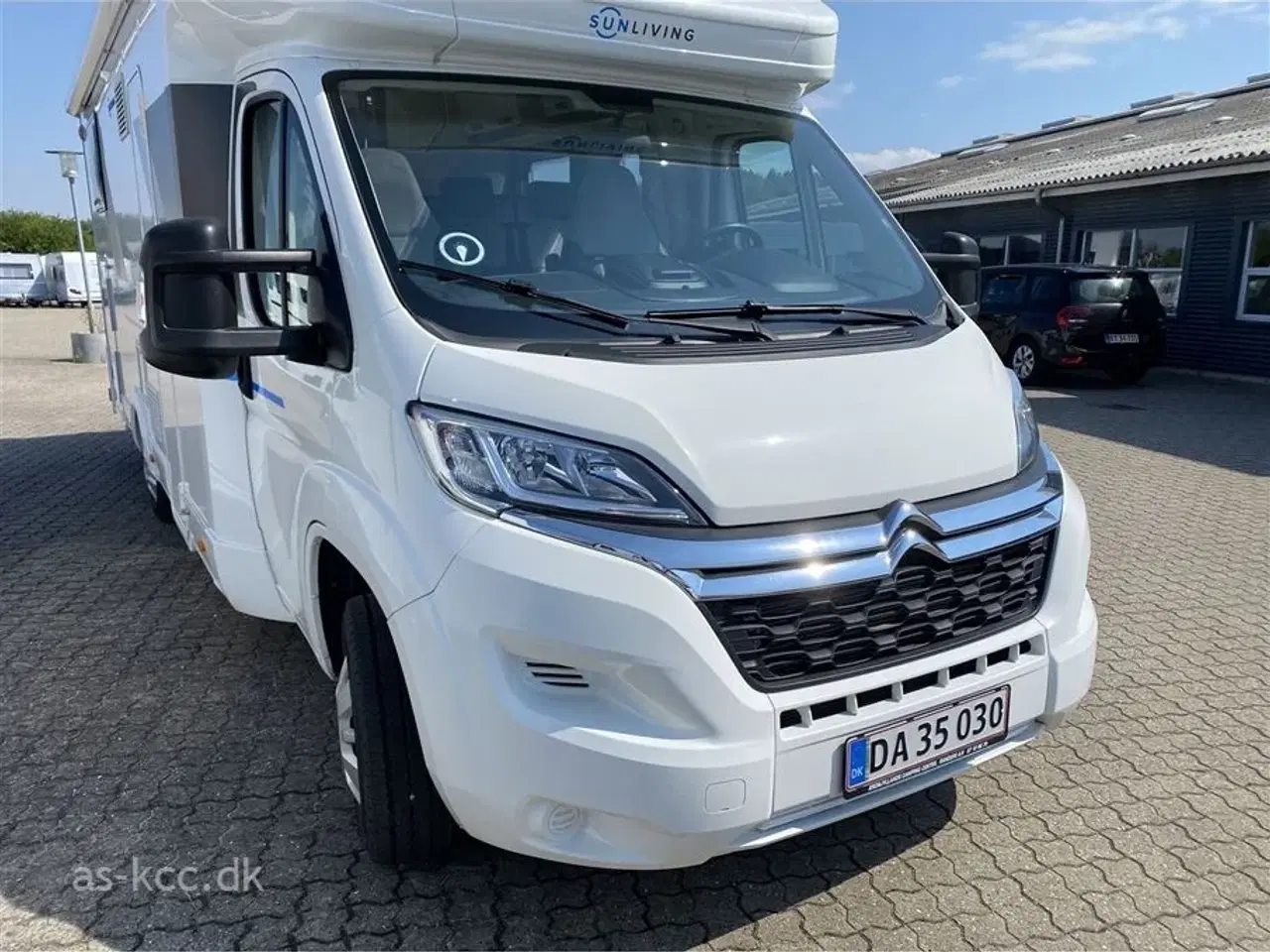 Billede 1 - 2021 - Sun Living S 75 SC   Sunl Living Autocamper med  fritstående dobbeltseng