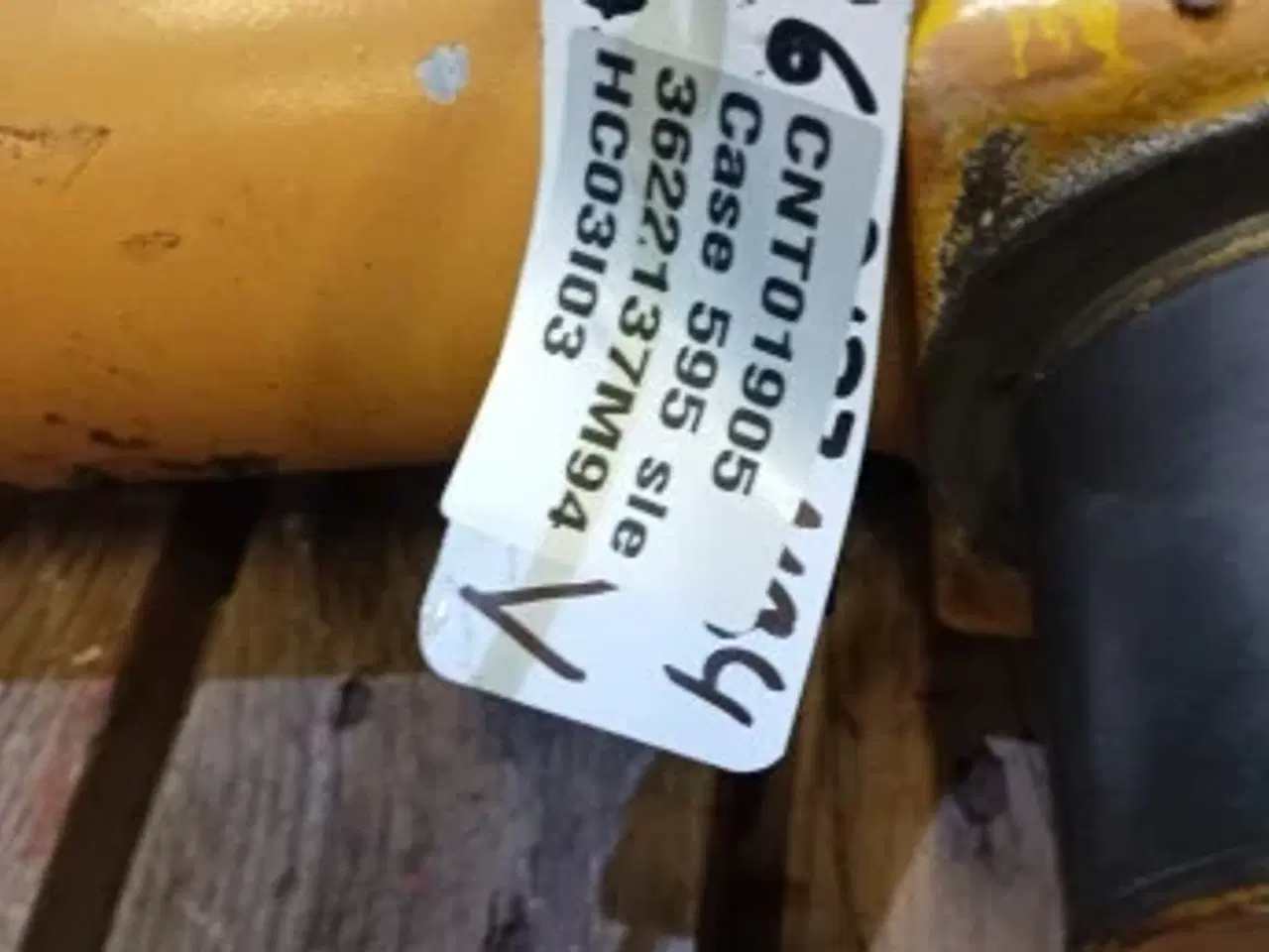 Billede 7 - Case 595SLE krøjecylinder 3622137M94