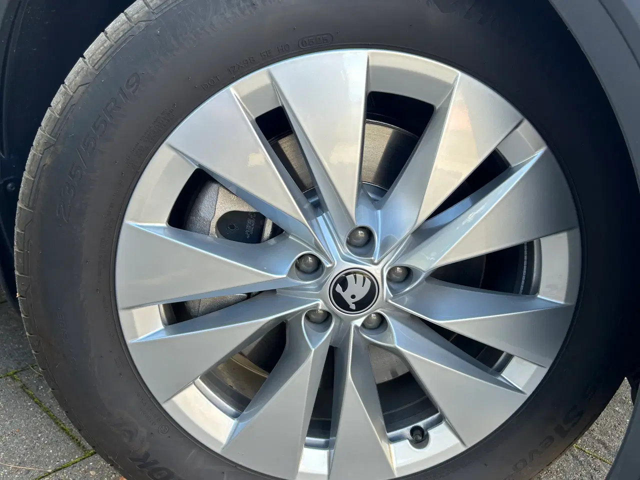 Billede 3 - 4 stk. sommerdæk Hankook, kun kørt 5500 km