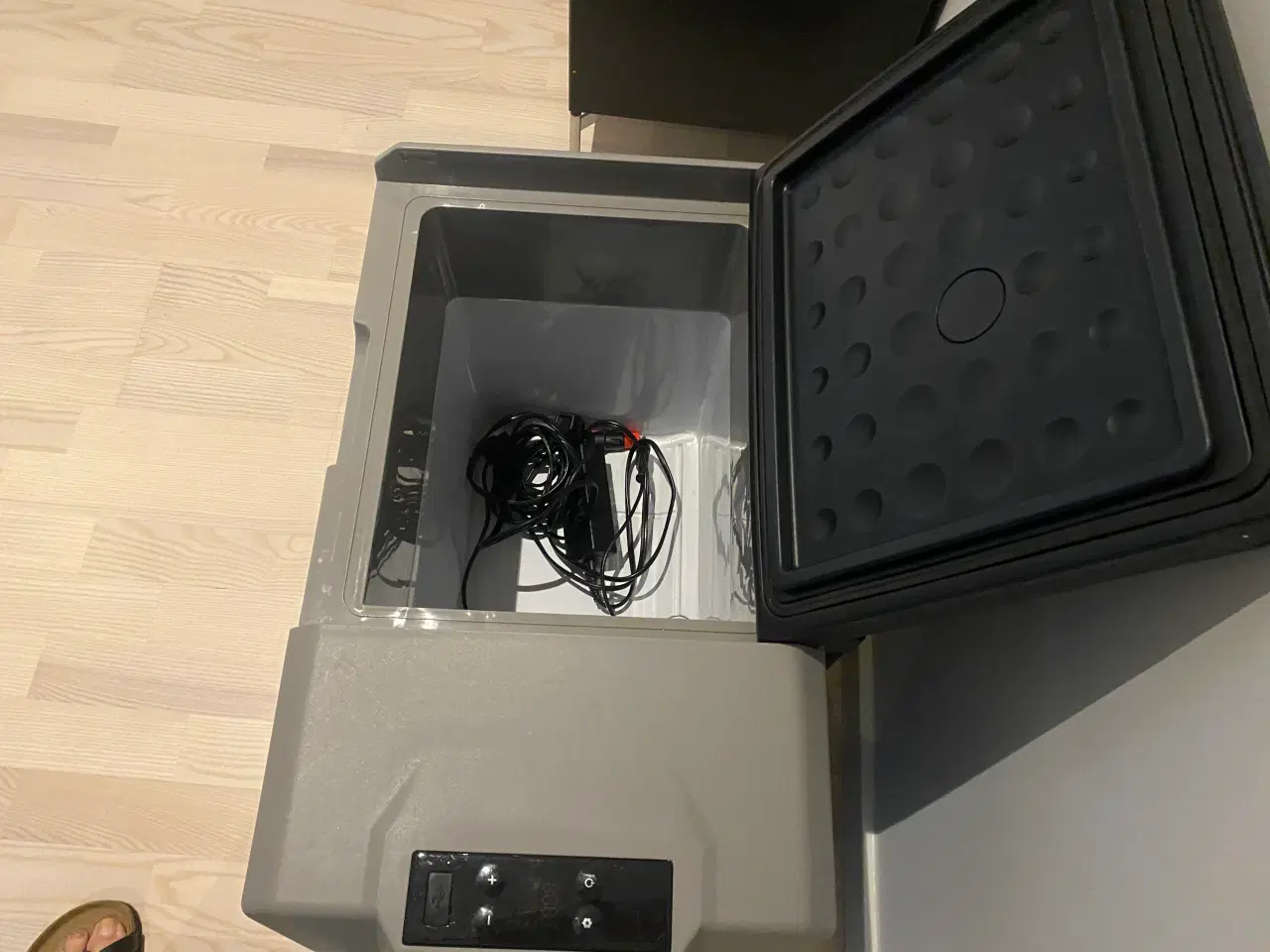 Billede 2 - Køle-fryseboks 50 liter