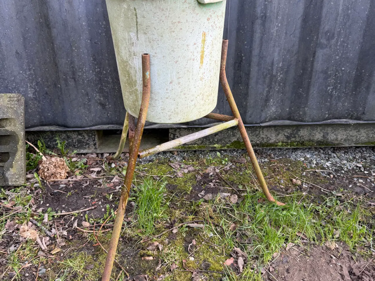 Billede 1 - Fodertønde