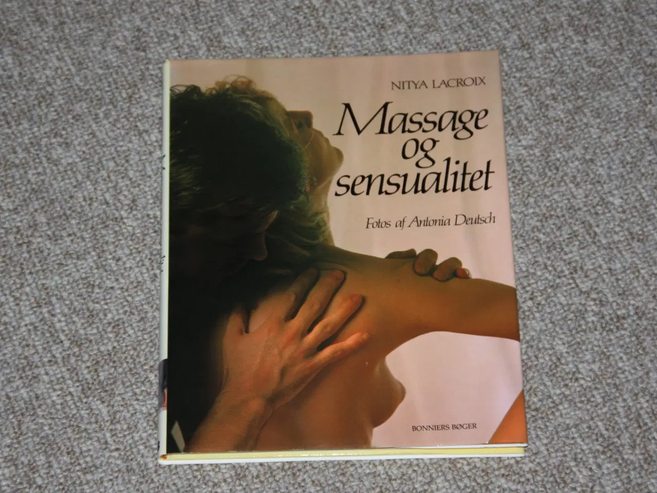 Billede 2 - Politikens ny massage bog af Clare Maxwell-Hudson 