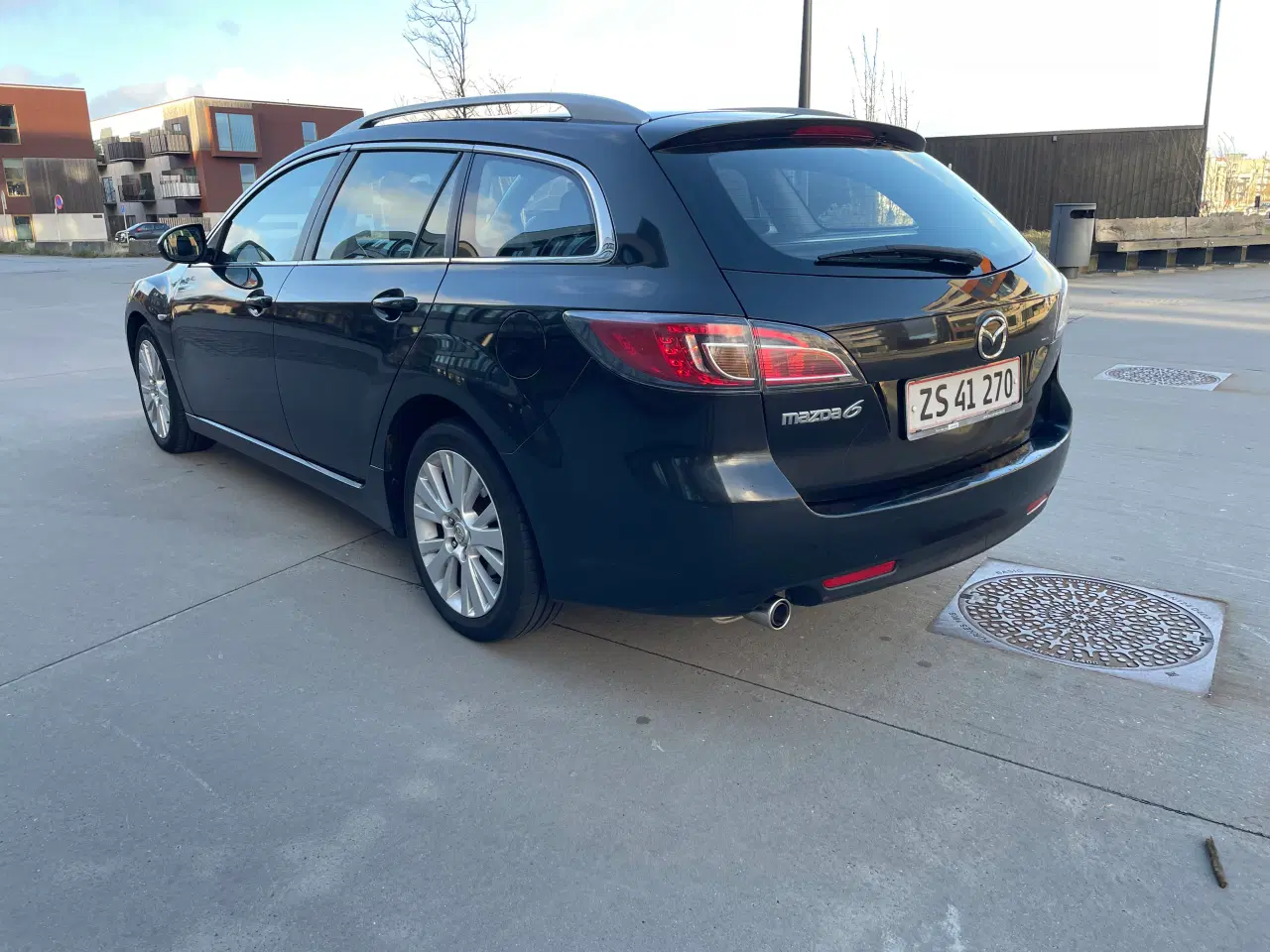 Billede 5 - Flot velholdt nysynet Mazda 6 automatgear