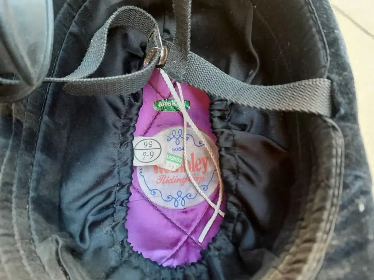 Billede 6 - Diverse hesteting, saddel, hjelm, bid, stigbøjler 