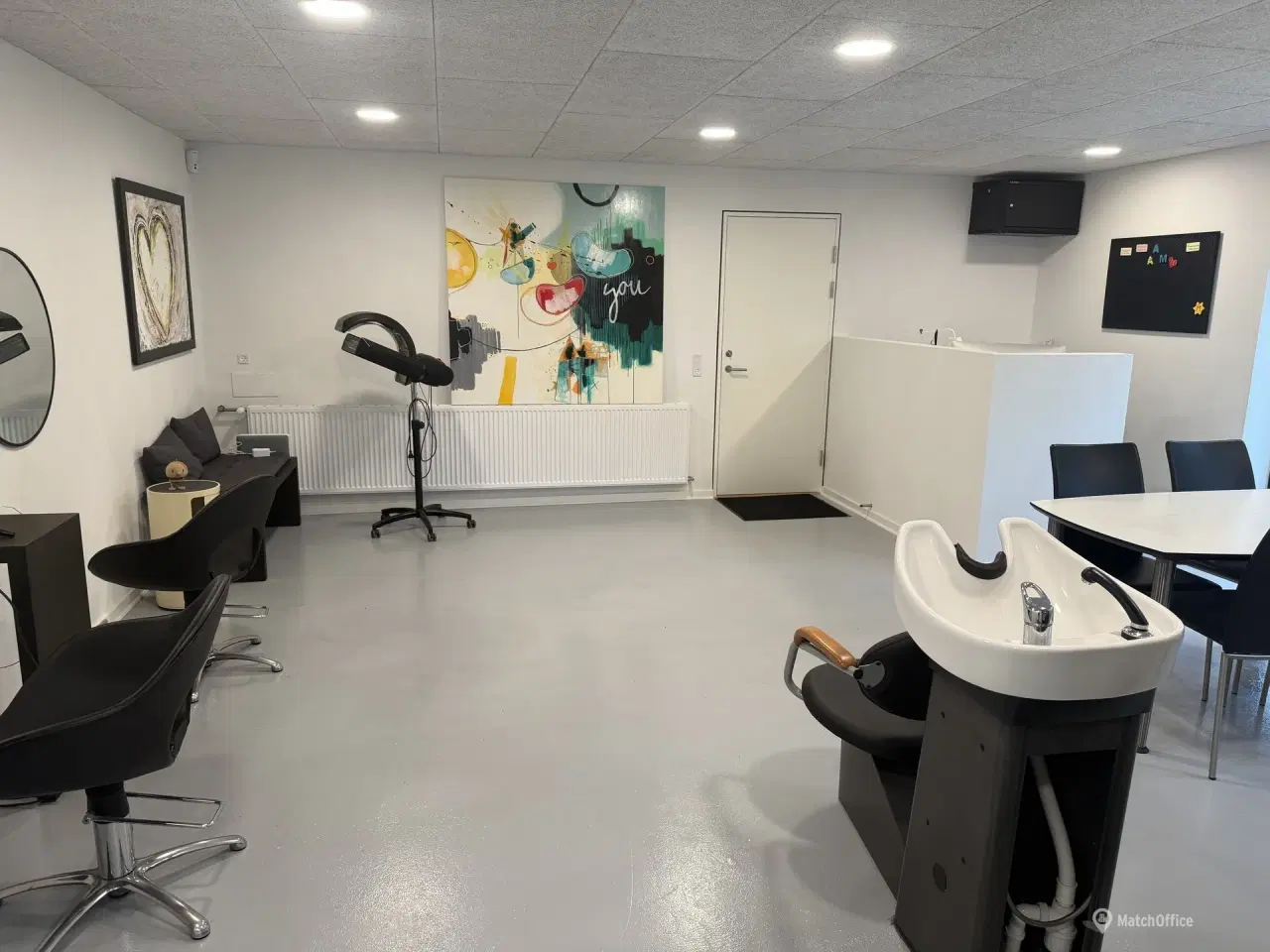 Billede 3 - Perfekt til salon. klinik. kontor eller ligne.