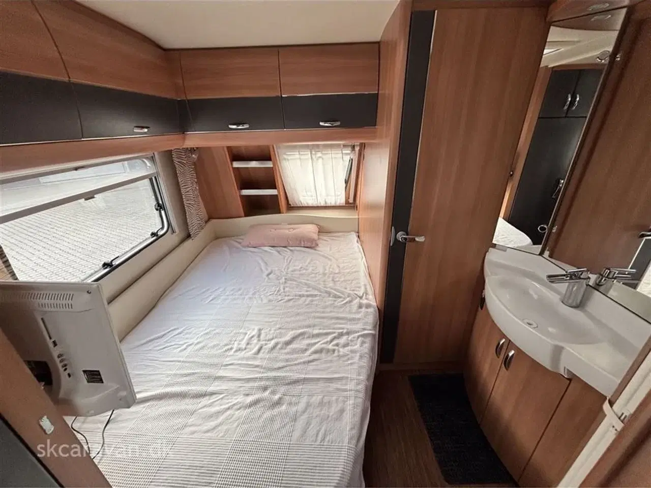 Billede 4 - 2013 - Hobby De Luxe 460 UFe Pæn og velholdt campingvogn