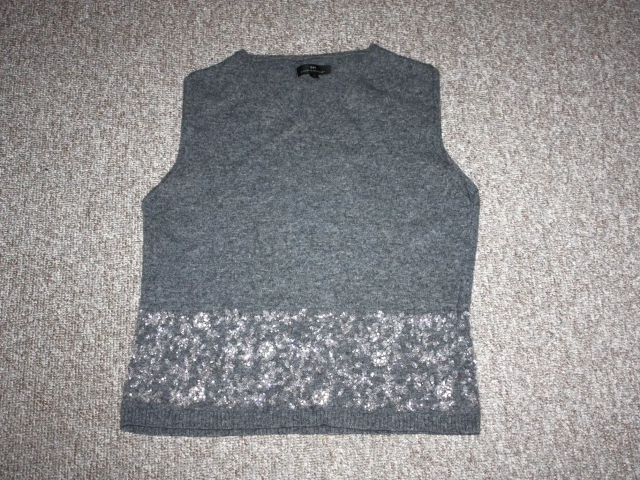 Billede 1 - Vest fra DAY Birger et Mikkelsen str. XL (L)