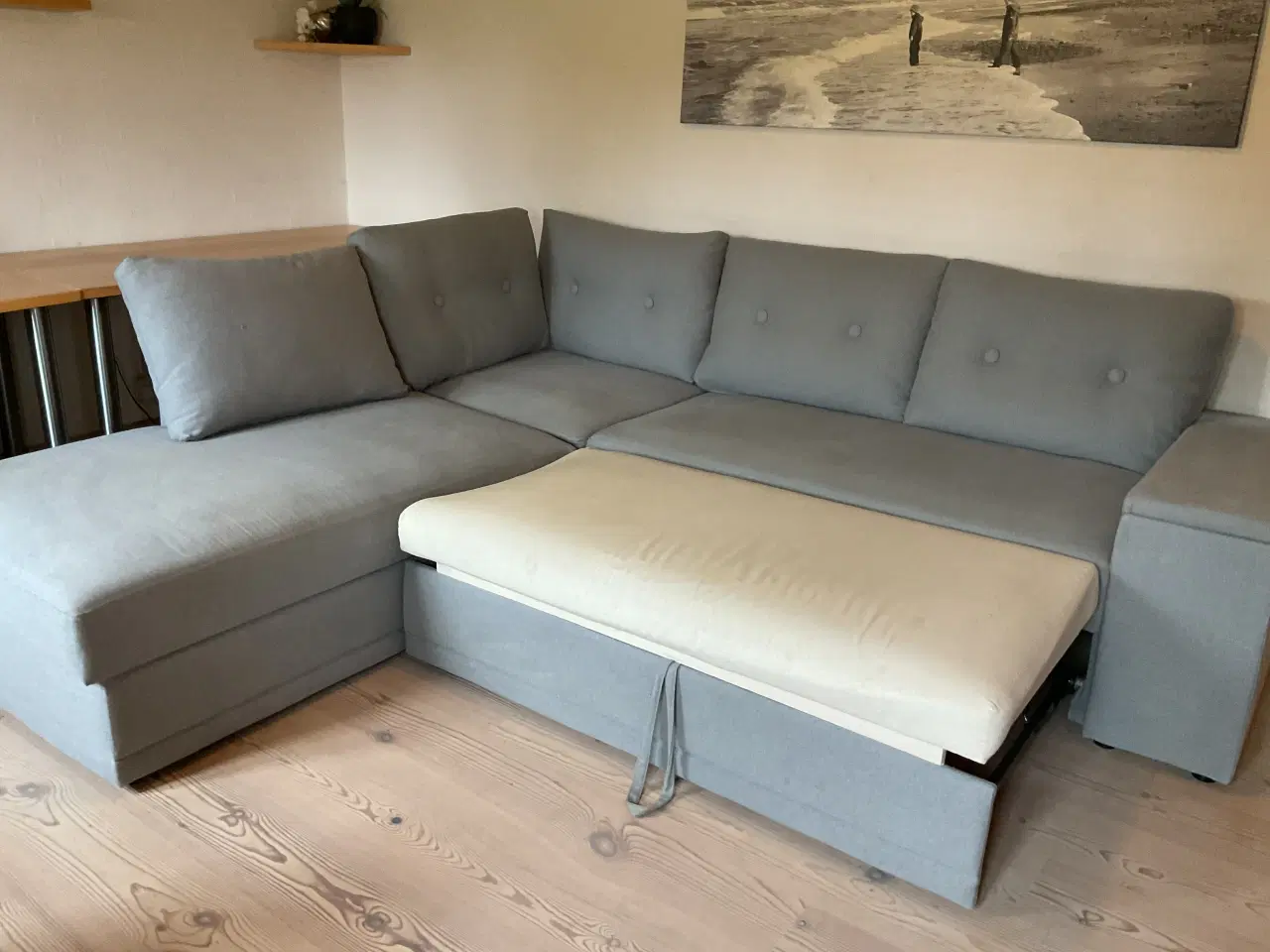 Billede 5 - Lys grå sovesofa fra Ilva incl top madras